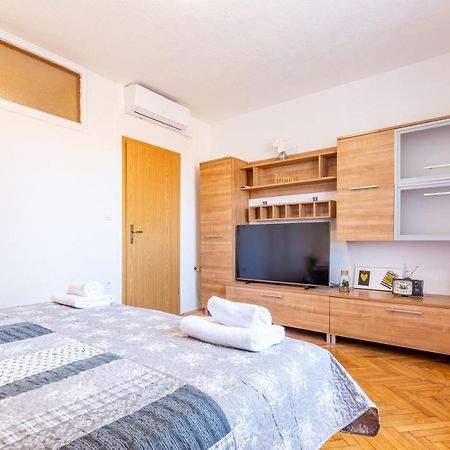 Bobo Central 2Br Apartment Zára Kültér fotó